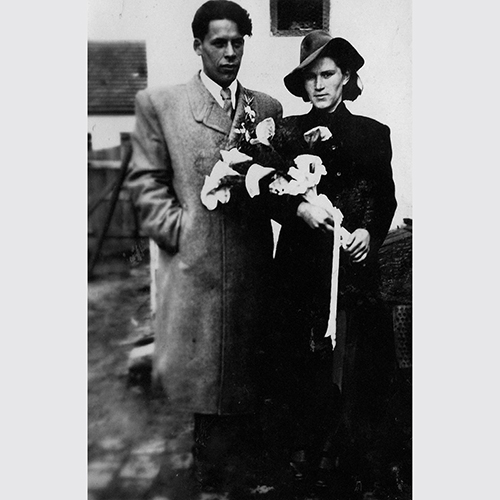 Svatební foto bratr Jaroslav a Drahomira Drbolovi 27.4.1941 Slavkov